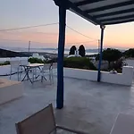 بيت للعطل The Blue Dome House
