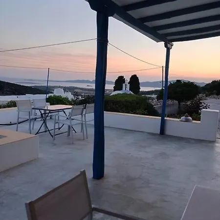 Holiday home The Kamari Blue Dome House