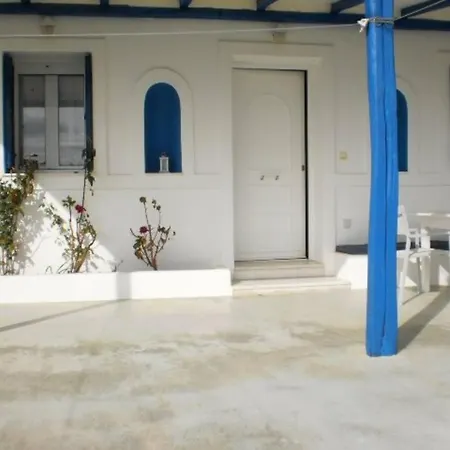 Holiday home The Kamari Blue Dome House